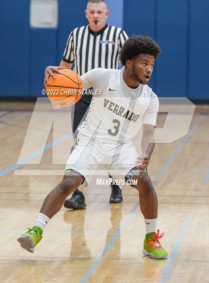 Thumbnail 2 in Mountain Ridge vs. Verrado (Hoopsgiving Tournament) photogallery.