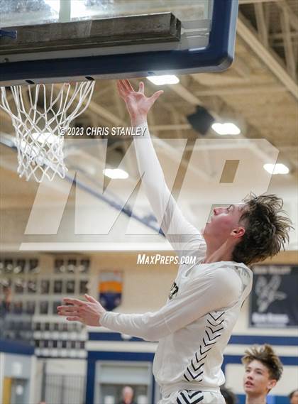 Thumbnail 3 in Mountain Ridge vs. Verrado (Hoopsgiving Tournament) photogallery.