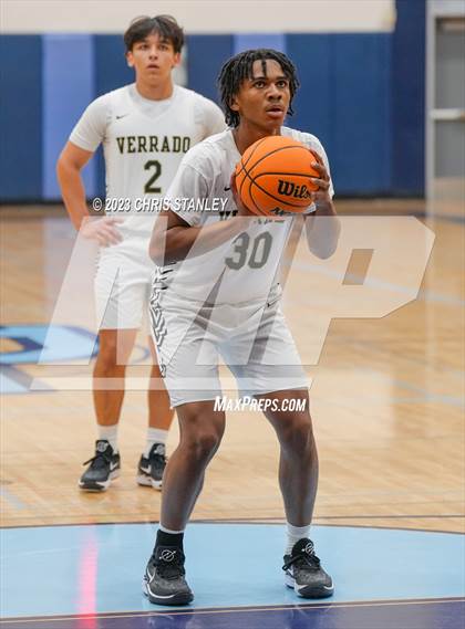 Thumbnail 3 in Mountain Ridge vs. Verrado (Hoopsgiving Tournament) photogallery.
