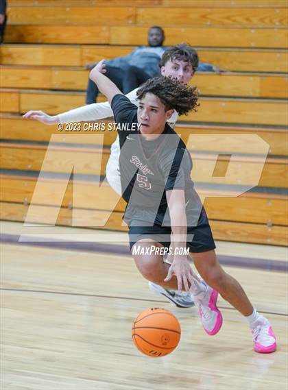 Thumbnail 2 in Mountain Ridge vs. Verrado (Hoopsgiving Tournament) photogallery.