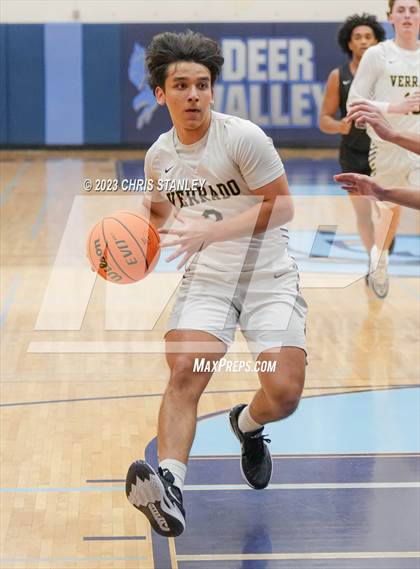 Thumbnail 2 in Mountain Ridge vs. Verrado (Hoopsgiving Tournament) photogallery.