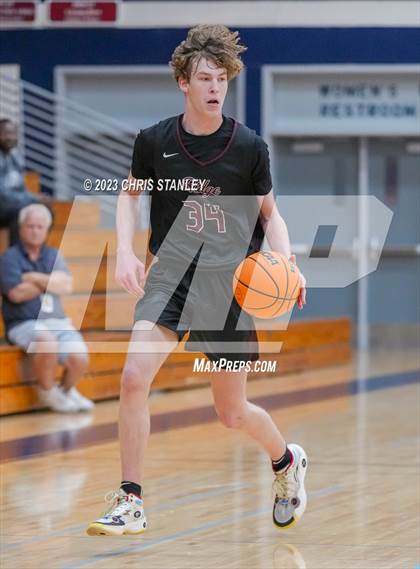 Thumbnail 3 in Mountain Ridge vs. Verrado (Hoopsgiving Tournament) photogallery.