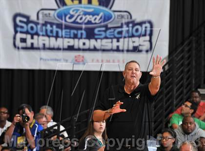 Thumbnail 1 in Santiago vs. Etiwanda (CIF SS DIV 1AA Final) photogallery.