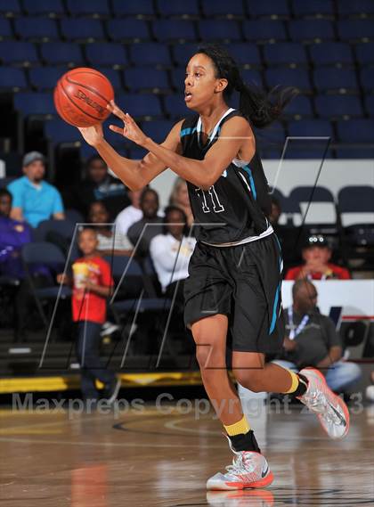 Thumbnail 1 in Santiago vs. Etiwanda (CIF SS DIV 1AA Final) photogallery.
