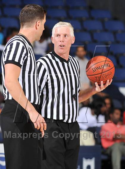 Thumbnail 1 in Santiago vs. Etiwanda (CIF SS DIV 1AA Final) photogallery.