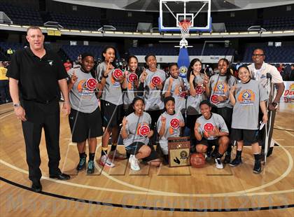 Thumbnail 1 in Santiago vs. Etiwanda (CIF SS DIV 1AA Final) photogallery.