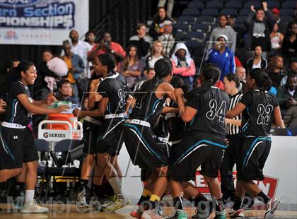 Thumbnail 3 in Santiago vs. Etiwanda (CIF SS DIV 1AA Final) photogallery.