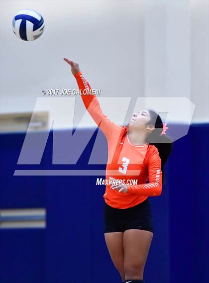 Thumbnail 3 in Burbank vs Lanier [Sidney] photogallery.