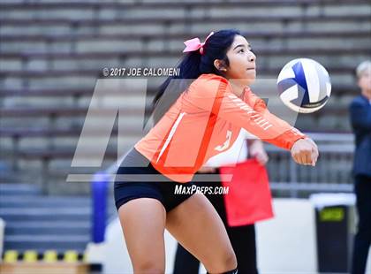 Thumbnail 1 in Burbank vs Lanier [Sidney] photogallery.