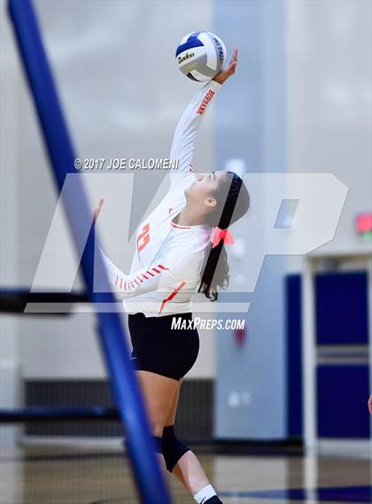 Thumbnail 3 in Burbank vs Lanier [Sidney] photogallery.