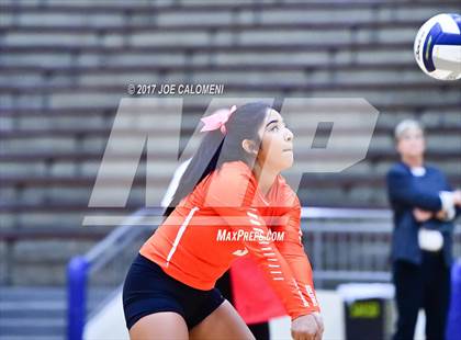 Thumbnail 3 in Burbank vs Lanier [Sidney] photogallery.