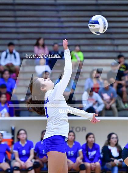 Thumbnail 2 in Burbank vs Lanier [Sidney] photogallery.