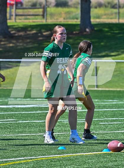 Thumbnail 2 in Pomona vs Bear Creek photogallery.