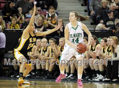 Thumbnail 2 in St. Mary's vs. Del Oro (CIF NorCal D2 Regional Final) photogallery.