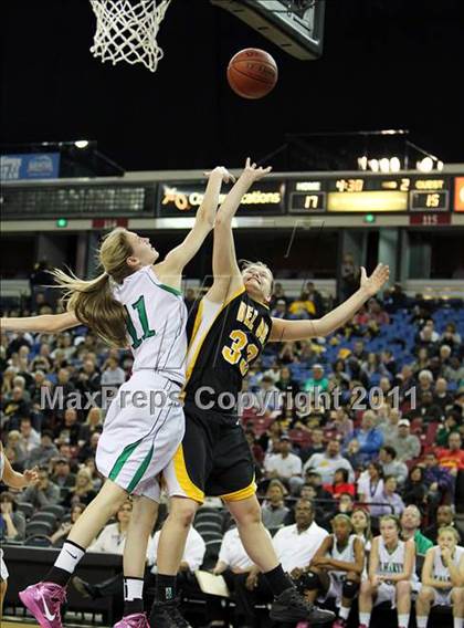 Thumbnail 2 in St. Mary's vs. Del Oro (CIF NorCal D2 Regional Final) photogallery.