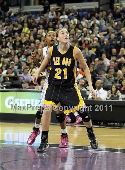 Thumbnail 1 in St. Mary's vs. Del Oro (CIF NorCal D2 Regional Final) photogallery.