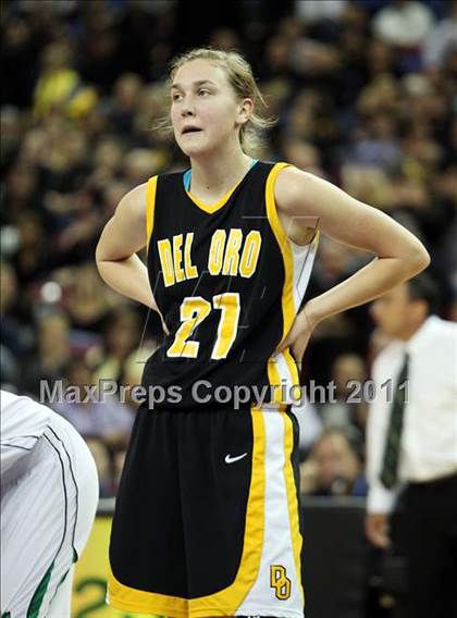 Thumbnail 3 in St. Mary's vs. Del Oro (CIF NorCal D2 Regional Final) photogallery.