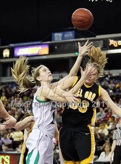 Thumbnail 2 in St. Mary's vs. Del Oro (CIF NorCal D2 Regional Final) photogallery.