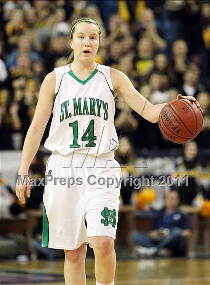 Thumbnail 3 in St. Mary's vs. Del Oro (CIF NorCal D2 Regional Final) photogallery.