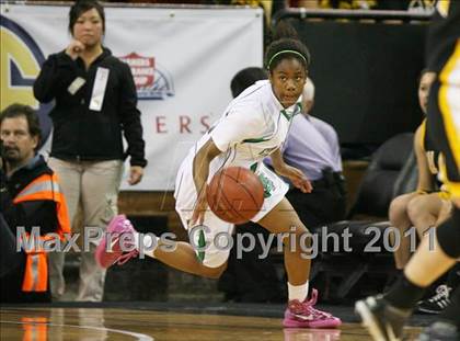 Thumbnail 2 in St. Mary's vs. Del Oro (CIF NorCal D2 Regional Final) photogallery.