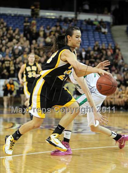 Thumbnail 1 in St. Mary's vs. Del Oro (CIF NorCal D2 Regional Final) photogallery.