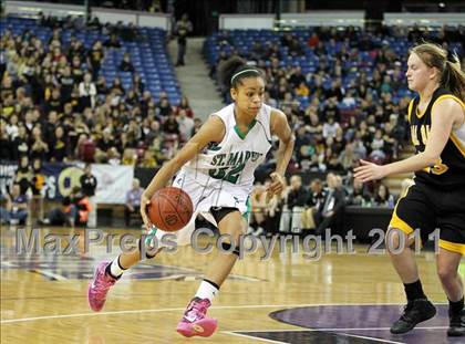 Thumbnail 2 in St. Mary's vs. Del Oro (CIF NorCal D2 Regional Final) photogallery.