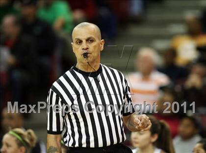 Thumbnail 1 in St. Mary's vs. Del Oro (CIF NorCal D2 Regional Final) photogallery.