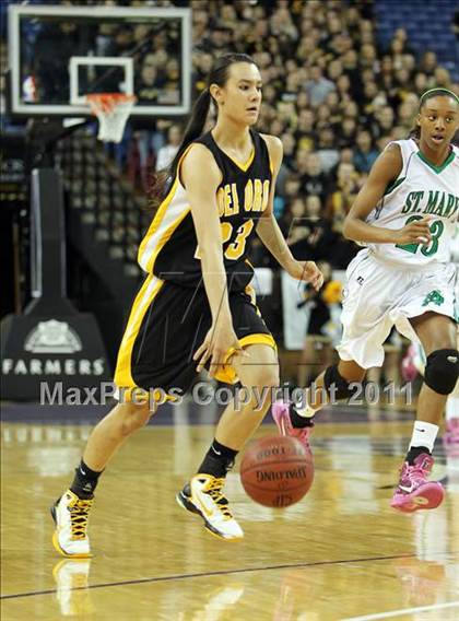 Thumbnail 1 in St. Mary's vs. Del Oro (CIF NorCal D2 Regional Final) photogallery.
