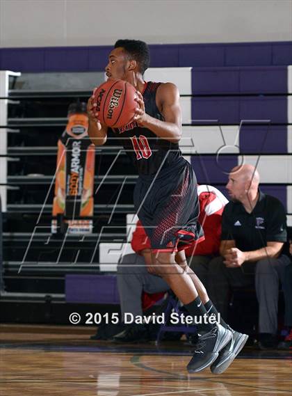 Thumbnail 2 in Fairfield vs. Pleasant Grove (St. Hope Elite Classic) photogallery.