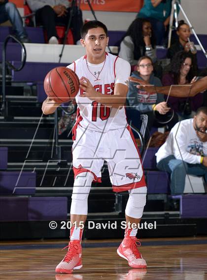 Thumbnail 1 in Fairfield vs. Pleasant Grove (St. Hope Elite Classic) photogallery.