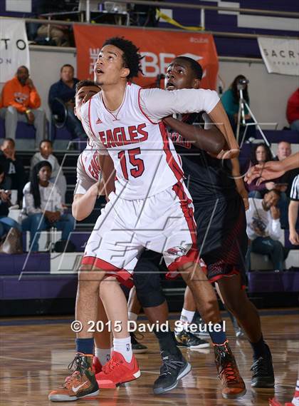 Thumbnail 3 in Fairfield vs. Pleasant Grove (St. Hope Elite Classic) photogallery.
