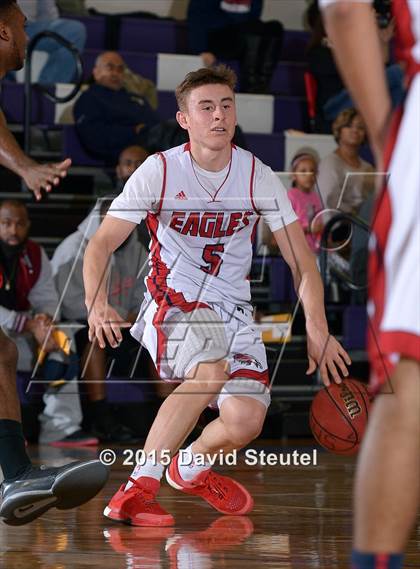 Thumbnail 3 in Fairfield vs. Pleasant Grove (St. Hope Elite Classic) photogallery.