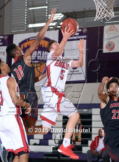 Thumbnail 2 in Fairfield vs. Pleasant Grove (St. Hope Elite Classic) photogallery.