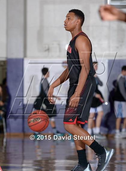 Thumbnail 3 in Fairfield vs. Pleasant Grove (St. Hope Elite Classic) photogallery.