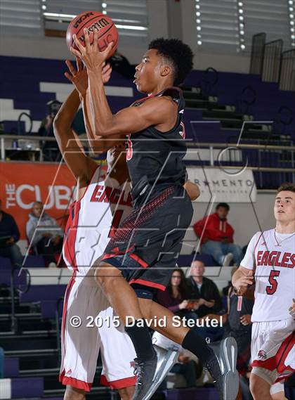 Thumbnail 3 in Fairfield vs. Pleasant Grove (St. Hope Elite Classic) photogallery.