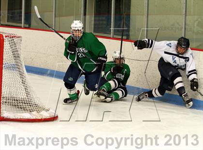 Thumbnail 2 in Valor Christian vs. Standley Lake photogallery.