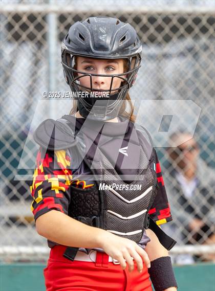 Thumbnail 3 in El Capitan vs. Oakdale photogallery.