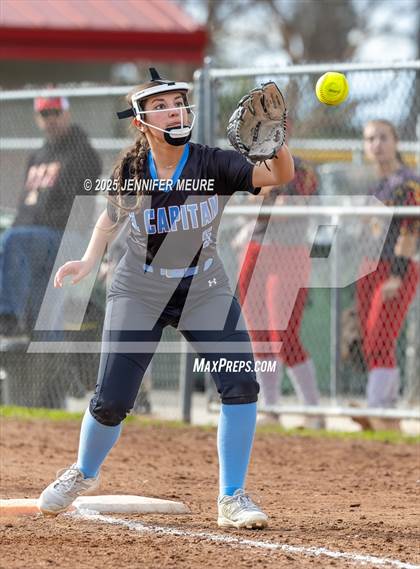 Thumbnail 3 in El Capitan vs. Oakdale photogallery.