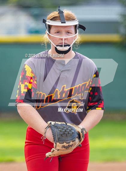 Thumbnail 2 in El Capitan vs. Oakdale photogallery.