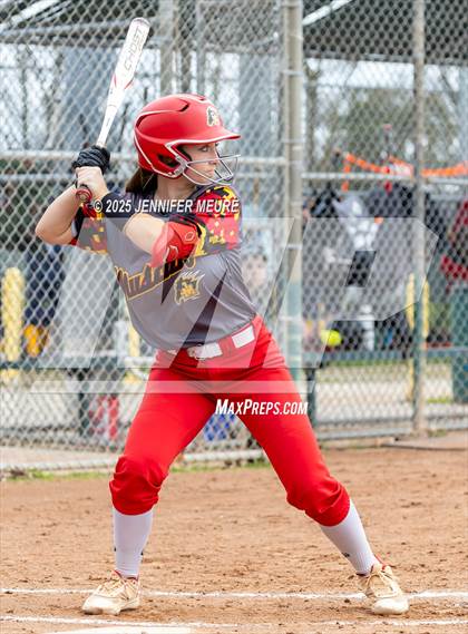 Thumbnail 1 in El Capitan vs. Oakdale photogallery.