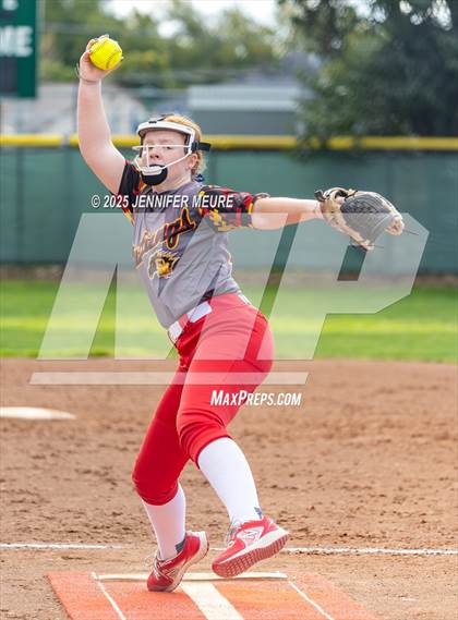 Thumbnail 1 in El Capitan vs. Oakdale photogallery.