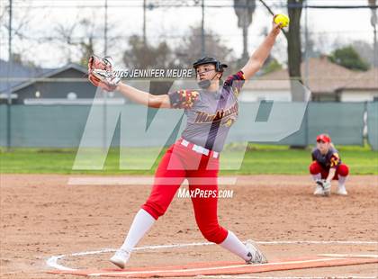 Thumbnail 1 in El Capitan vs. Oakdale photogallery.