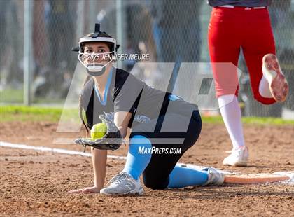 Thumbnail 2 in El Capitan vs. Oakdale photogallery.