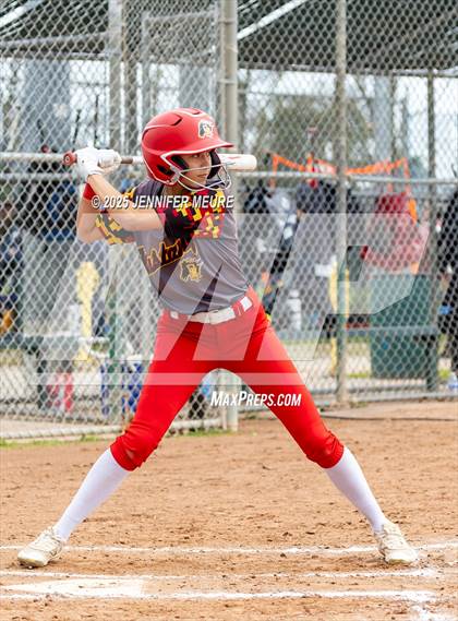 Thumbnail 1 in El Capitan vs. Oakdale photogallery.
