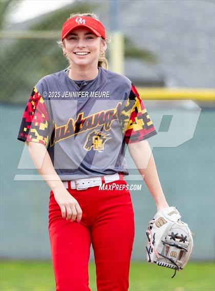 Thumbnail 2 in El Capitan vs. Oakdale photogallery.