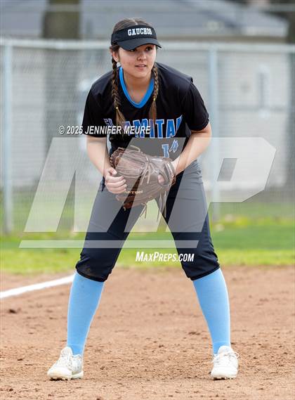 Thumbnail 3 in El Capitan vs. Oakdale photogallery.
