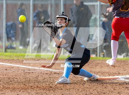 Thumbnail 1 in El Capitan vs. Oakdale photogallery.