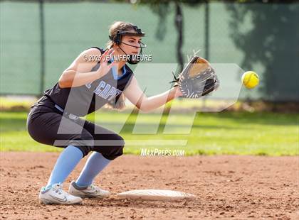 Thumbnail 3 in El Capitan vs. Oakdale photogallery.