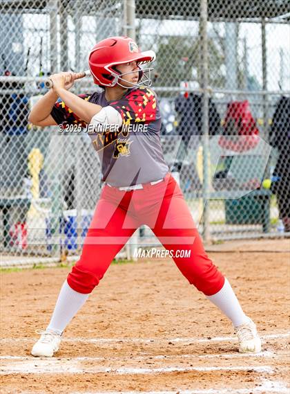 Thumbnail 1 in El Capitan vs. Oakdale photogallery.