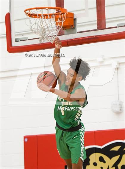 Thumbnail 1 in Skyline vs South Mountain (PUHSD Coyote Classic Tournament) photogallery.
